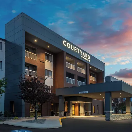 Courtyard By Marriott Reno-3